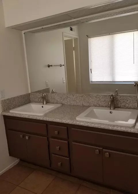 652 Avenue J11 E, Lancaster, CA 93535 photo 16