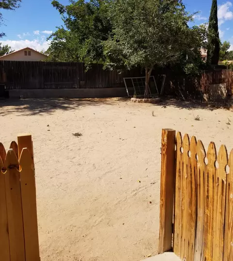 652 Avenue J11 E, Lancaster, CA 93535 photo 24