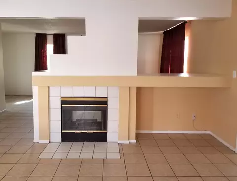 652 Avenue J11 E, Lancaster, CA 93535 photo 4