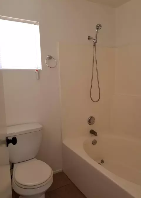 652 Avenue J11 E, Lancaster, CA 93535 photo 17