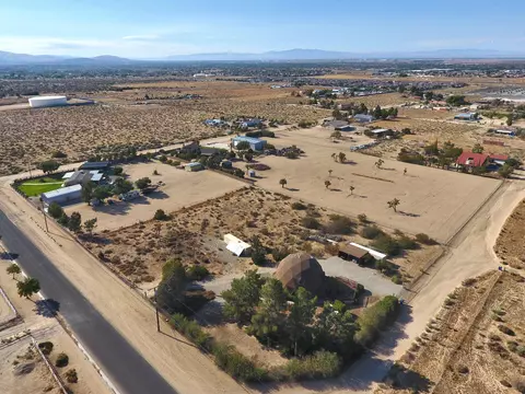36011 53rd St E, Palmdale, CA 93552 photo 32