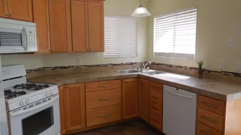 1762 Mesa Dr E, Lancaster, CA 93535 photo 6