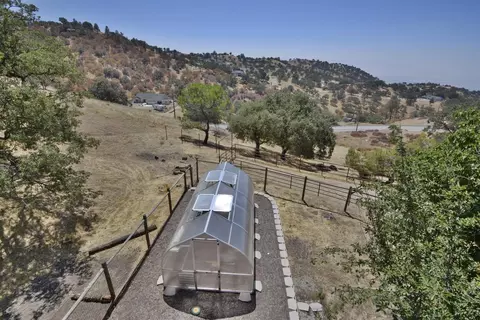 19280 Badger Ct, Tehachapi, CA 93561 photo 8