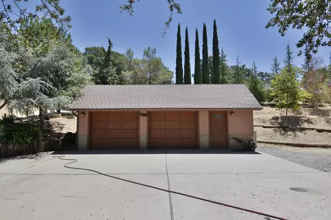 19280 Badger Ct, Tehachapi, CA 93561 photo 7