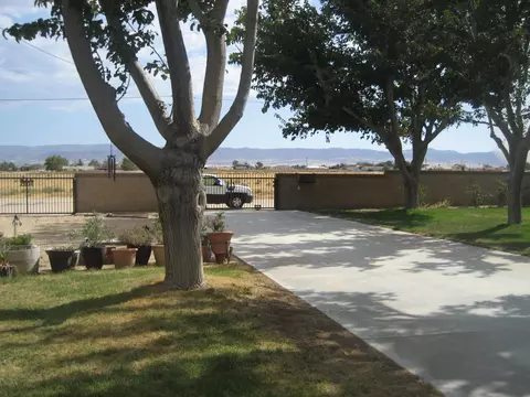 8025 Avenue E4 W, Lancaster, CA 93536 photo 7
