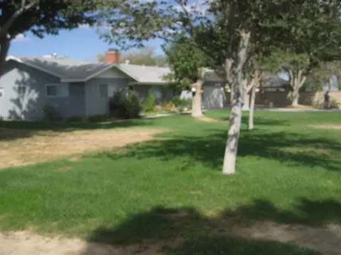 8025 Avenue E4 W, Lancaster, CA 93536 photo 3