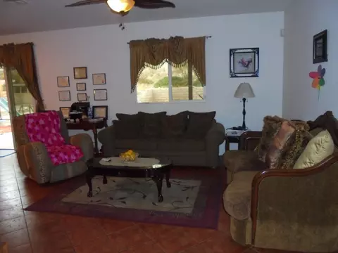2870 Tumbleweed Dr, Palmdale, CA 93550 photo 9
