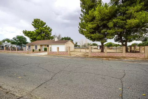 41003 174th St E, Lancaster, CA 93535 photo 2
