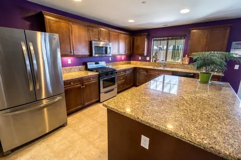 44255 Stadium Ct, Lancaster, CA 93535 photo 11