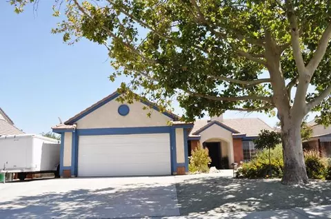 37522 37th St E, Palmdale, CA 93550 photo 1