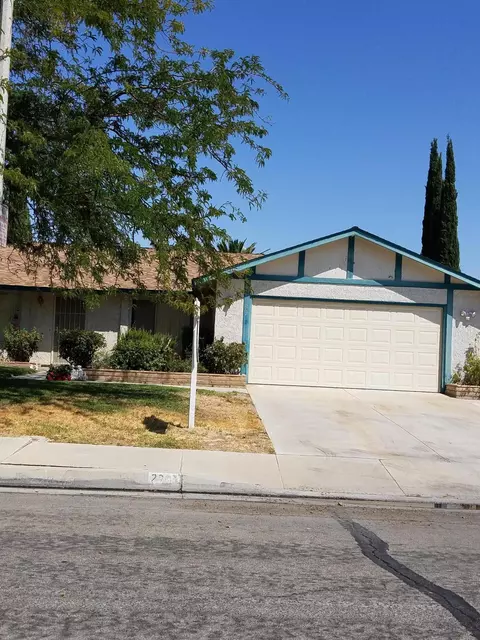 2307 Forry St, Lancaster, CA 93536 photo 1