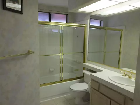 36444 Copper Ln, Palmdale, CA 93550 photo 9