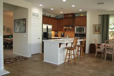 6327 Starview Dr, Lancaster, CA 93536 photo 10