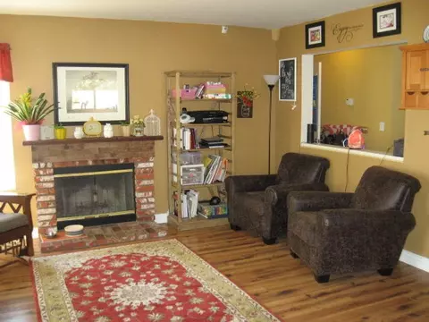 6339 Jonathon St, Lancaster, CA 93536 photo 5