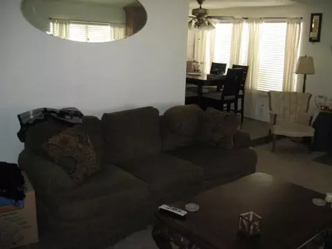 44143 7th St E, Lancaster, CA 93535 photo 4