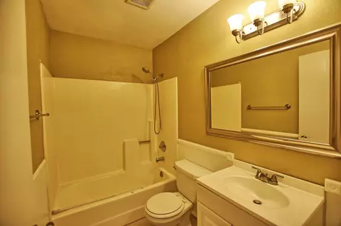 1663 Lumber St W, Lancaster, CA 93534 photo 12