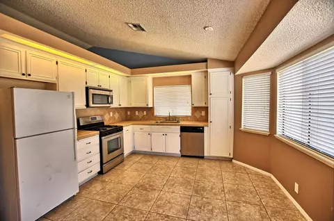 1663 Lumber St W, Lancaster, CA 93534 photo 6