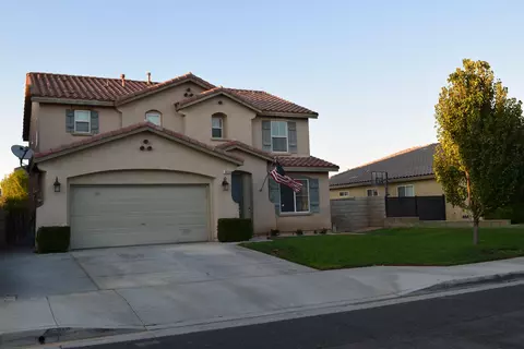 3039 Kilt Ct, Lancaster, CA 93535 photo 3