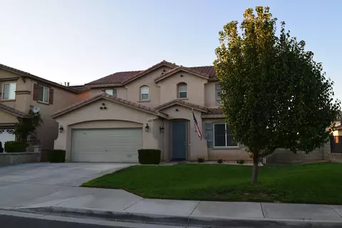 3039 Kilt Ct, Lancaster, CA 93535 photo 2