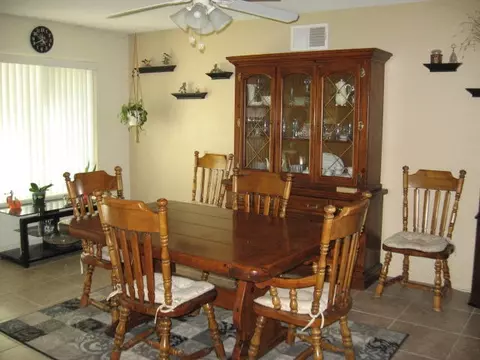 654 Avenue J4 E, Lancaster, CA 93535 photo 10