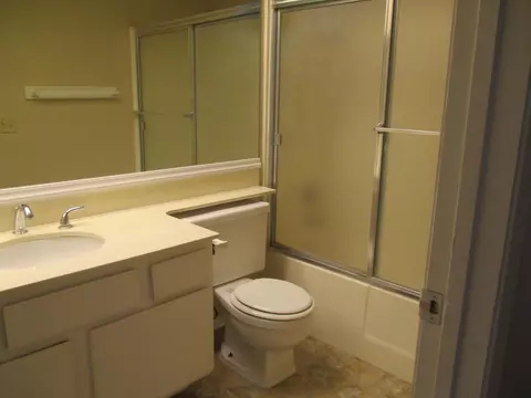 320 Avenue J7 E, Lancaster, CA 93535 photo 9