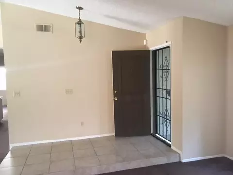 320 Avenue J7 E, Lancaster, CA 93535 photo 3
