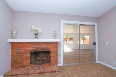 327 Avenue J7 E, Lancaster, CA 93535 photo 6