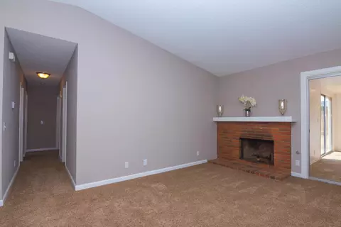 327 Avenue J7 E, Lancaster, CA 93535 photo 12