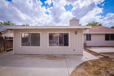 327 Avenue J7 E, Lancaster, CA 93535 photo 10
