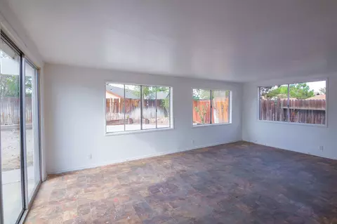 327 Avenue J7 E, Lancaster, CA 93535 photo 37
