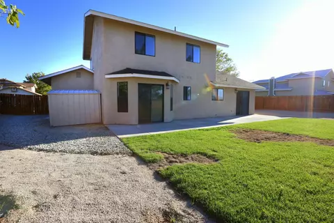 1205 Regents St W, Lancaster, CA 93534 photo 4