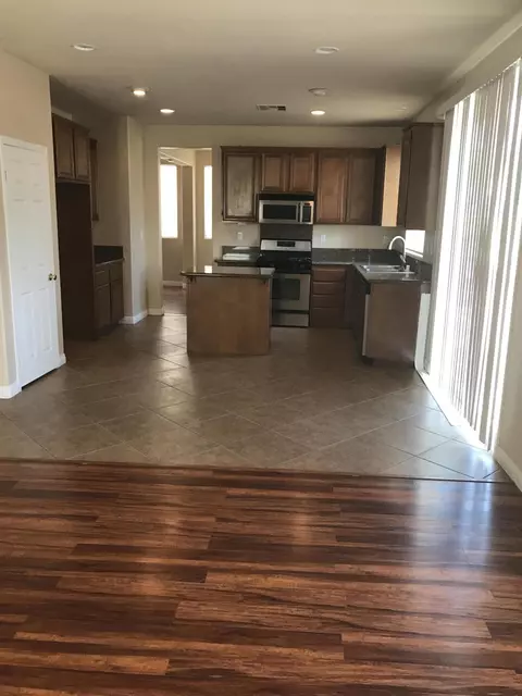 44226 Amethyst St, Lancaster, CA 93536 photo 11