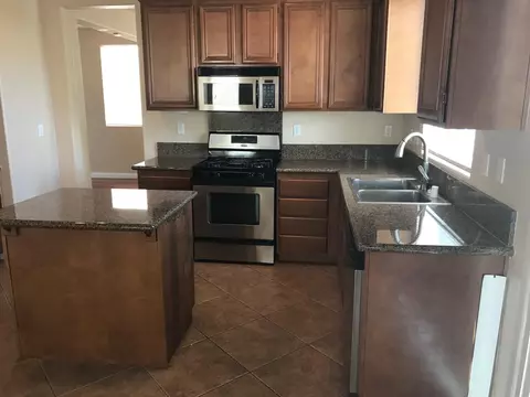 44226 Amethyst St, Lancaster, CA 93536 photo 12