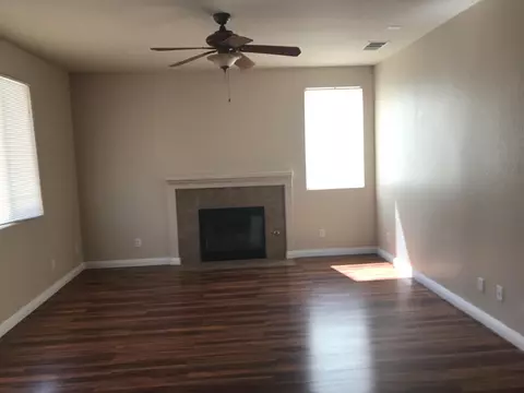 44226 Amethyst St, Lancaster, CA 93536 photo 3