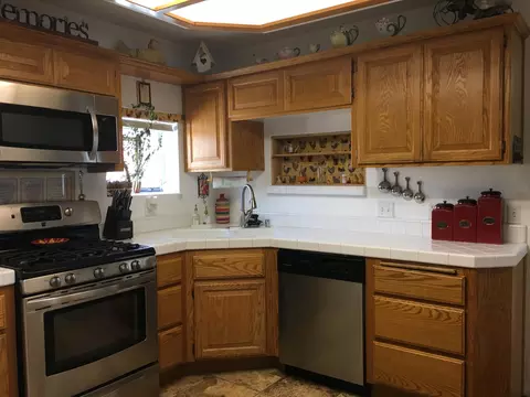 22620 Camp Dr, Tehachapi, CA 93561 photo 2