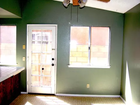 44022 4th St E, Lancaster, CA 93535 photo 6