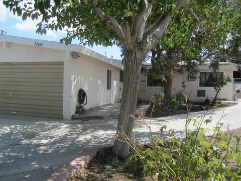 45520 Fig Ave, Lancaster, CA 93534 photo 4
