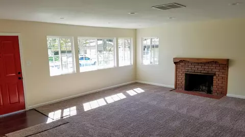 44445 Lowtree Ave, Lancaster, CA 93534 photo 2