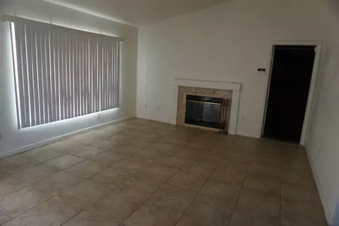 13409 Central Rd, Apple Valley, CA 92308 photo 4