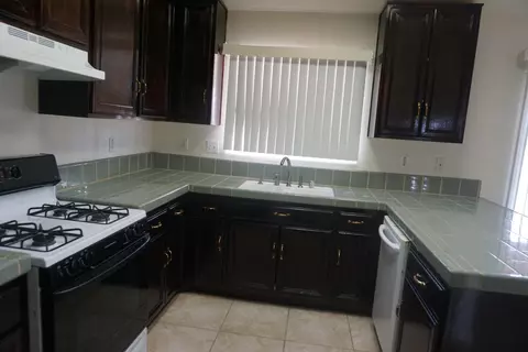13409 Central Rd, Apple Valley, CA 92308 photo 3
