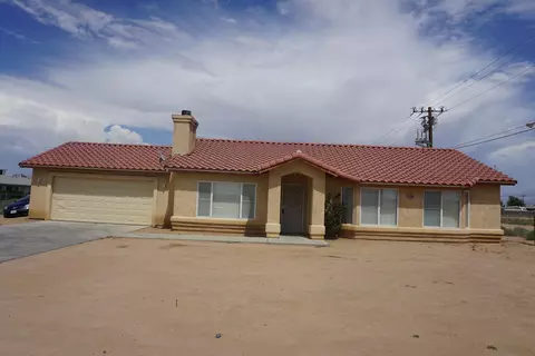 13409 Central Rd, Apple Valley, CA 92308 photo 1