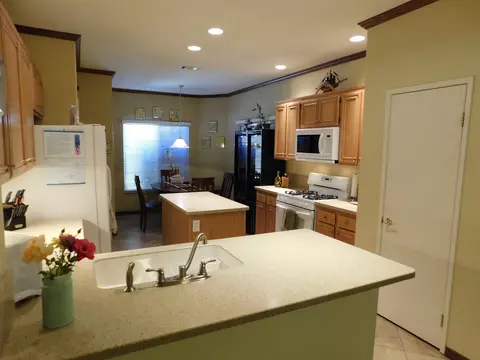 45751 Knightsbridge St, Lancaster, CA 93534 photo 4