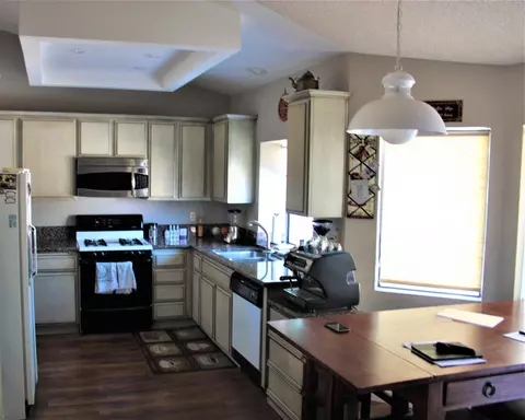 44246 Soft Ave, Lancaster, CA 93536 photo 10