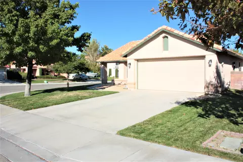 44246 Soft Ave, Lancaster, CA 93536 photo 2