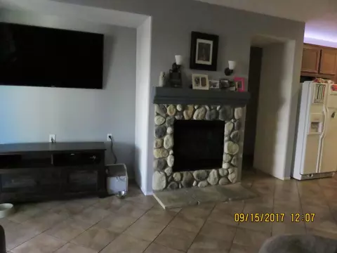 5837 Spice St, Lancaster, CA 93536 photo 8