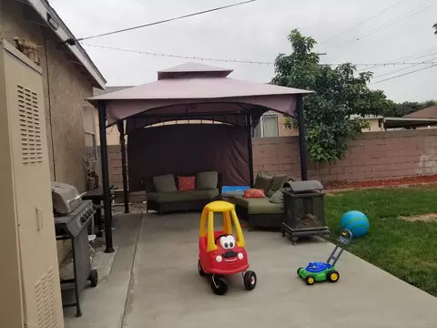 701 School St W, Compton, CA 90220 photo 5