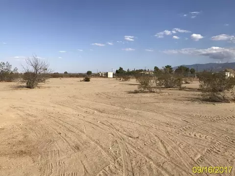 36260 166th St E, Llano, CA 93544 photo 2