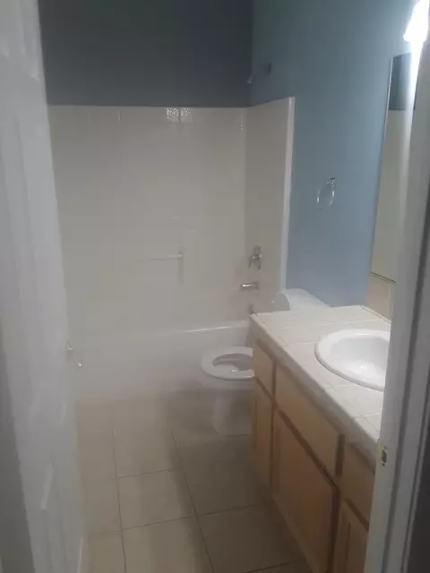 1832 Lingard St E, Lancaster, CA 93535 photo 4