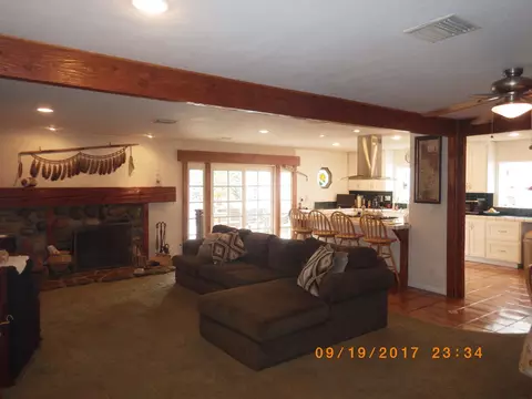 5450 Mildred St, Simi Valley, CA 93063 photo 3
