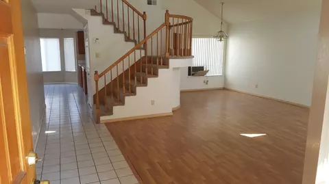 1027 Glenn, Lancaster, CA 93535 photo 4